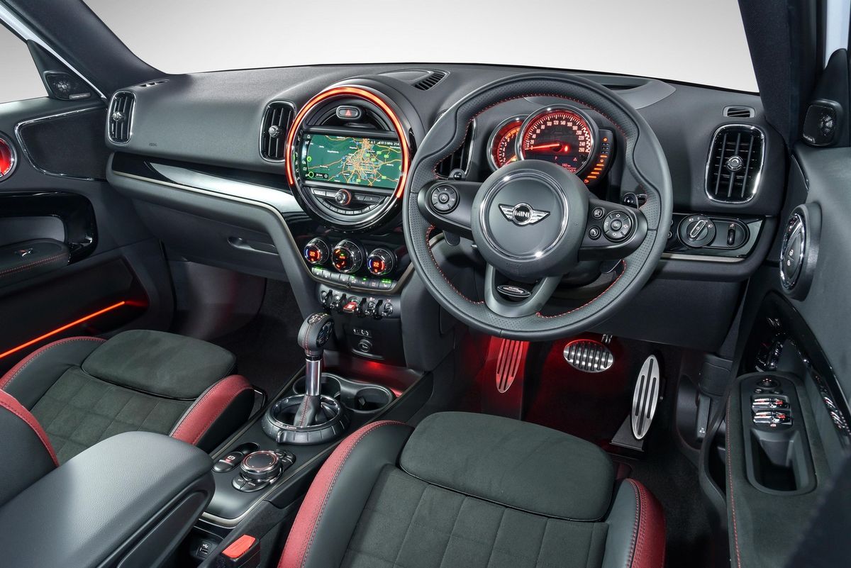 Mini Countryman John Cooper works интерьер